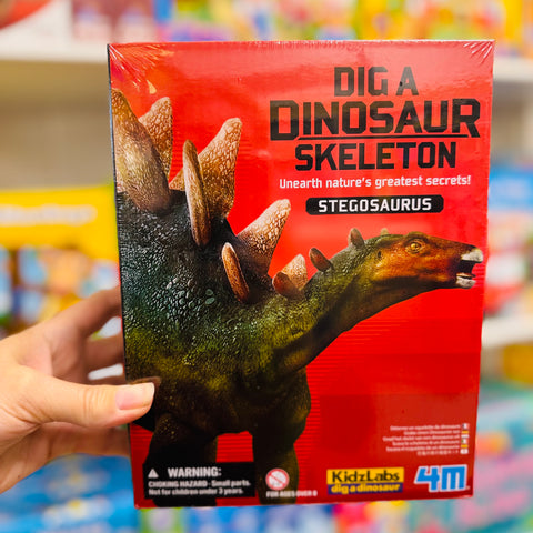 4M - Dig a Dinosaur - Triceratops Skeleton