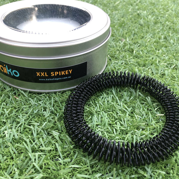 KAIKO Black Wrist Spikey